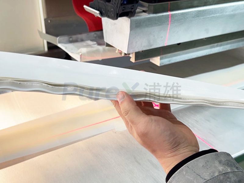 新款25kw自动轨道式刀刮布 PVC涂层布高周波焊接机